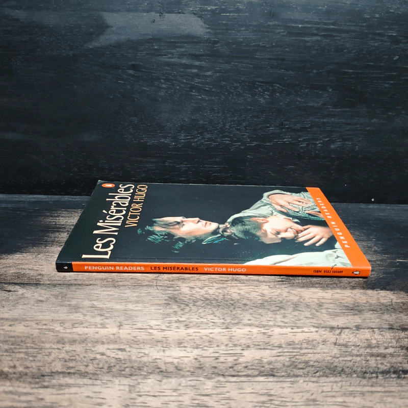 Victor Hugo (Penguin Readers Level 6) - Les Miserables รูปที่ 3