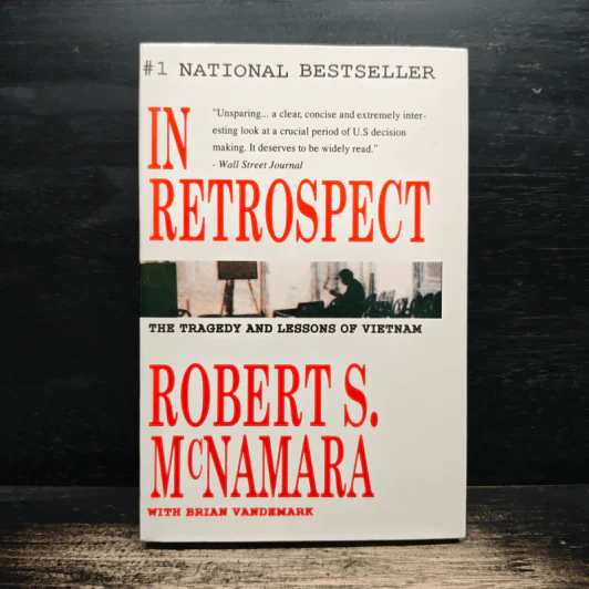 In Retrospect The Tragedy and Lessons of Vietnam - Robert S. McNamara รูปที่ 1