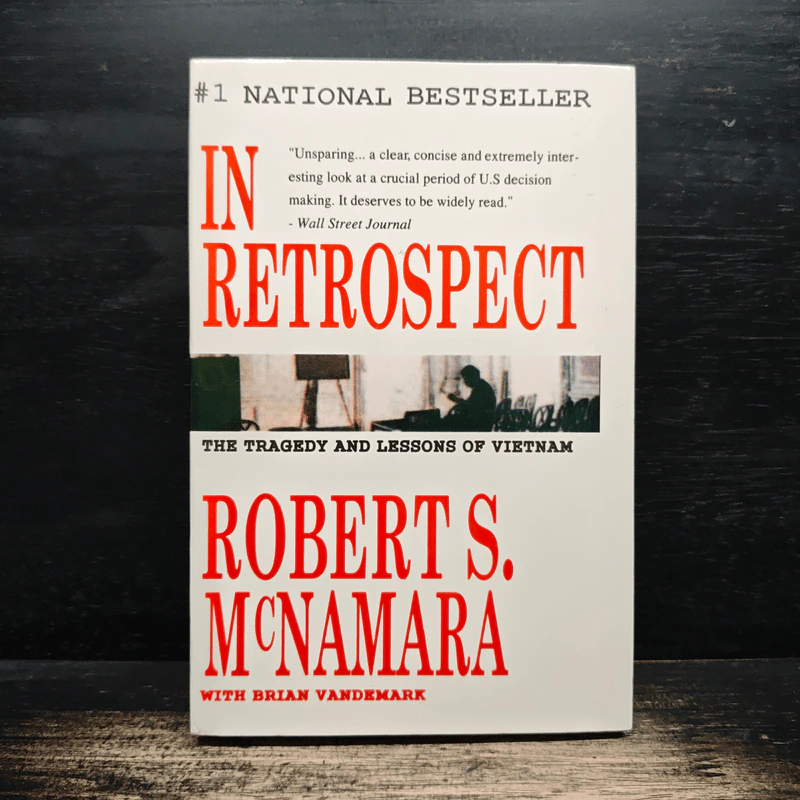 In Retrospect The Tragedy and Lessons of Vietnam - Robert S. McNamara รูปที่ 1