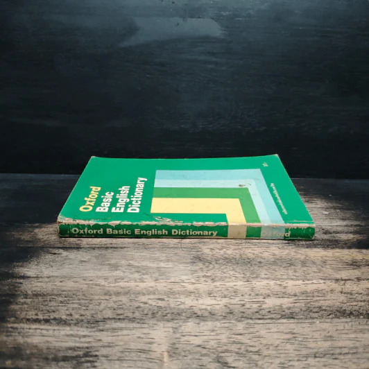 Oxford Basic English Dictionary ฉบับแทรกคำอธิบายศัพท์เป็นภาษาไทย รูปที่ 3