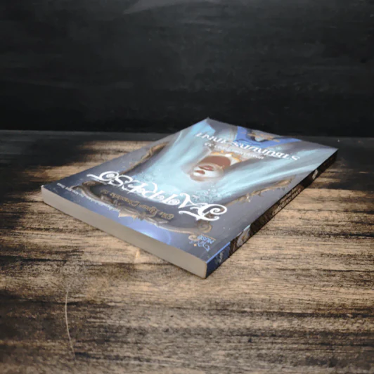 ปกรณัมแดนจันทรา 3.5 ราชินีกับกระจกเงา - Marissa Meyer รูปที่ 5