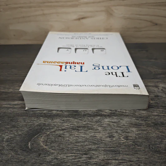 The Long Tail กลยุทธ์ลองเทล - Chris Anderson, ประวัติ เพียรเจริญ รูปที่ 4