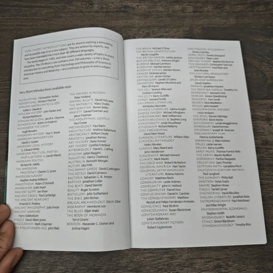 Anxiety  A Very Short Introduction - Daniel Freeman รูปที่ 6