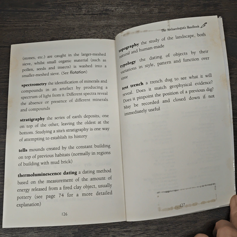 The Archaeologist's Handbook - Philip Ardagh รูปที่ 8