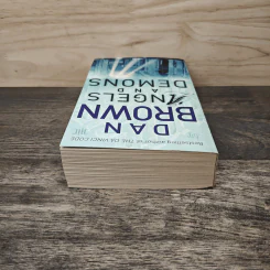 Angels and Demons - Dan Brown รูปที่ 4