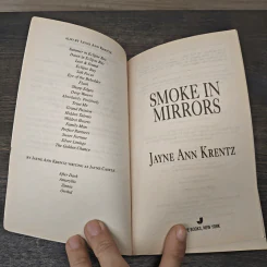Smoke in Mirrors - Jayne Ann Krentz รูปที่ 6