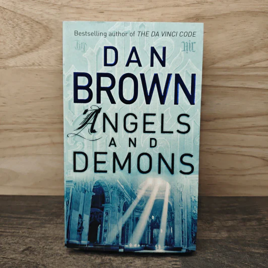 Angels and Demons - Dan Brown รูปที่ 1