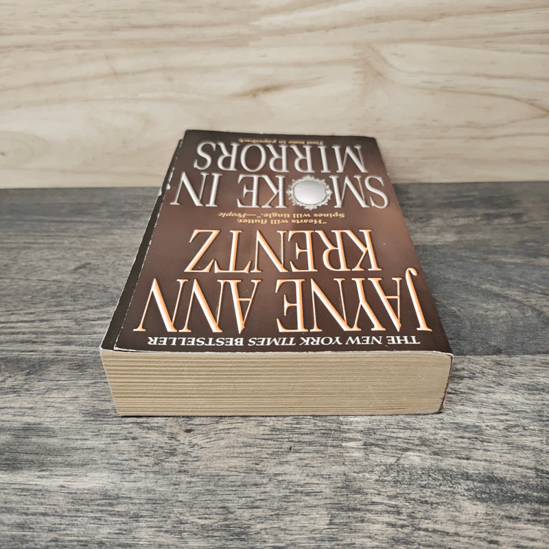 Smoke in Mirrors - Jayne Ann Krentz รูปที่ 4