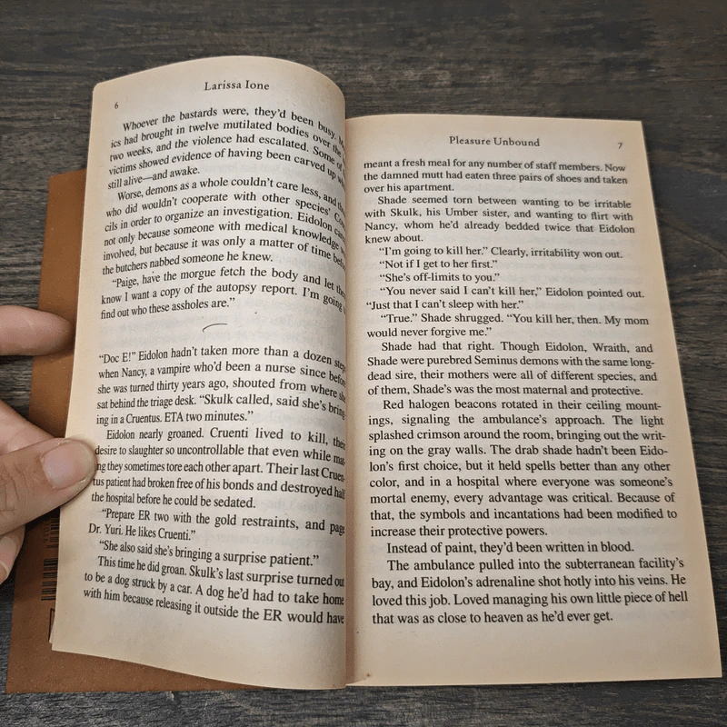 Pleasure Unbound: A Demonica Novel - Larissa Ione รูปที่ 7