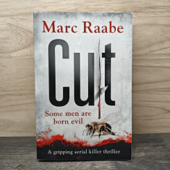 Cut: Some men are born evil - Marc Raabe รูปที่ 1