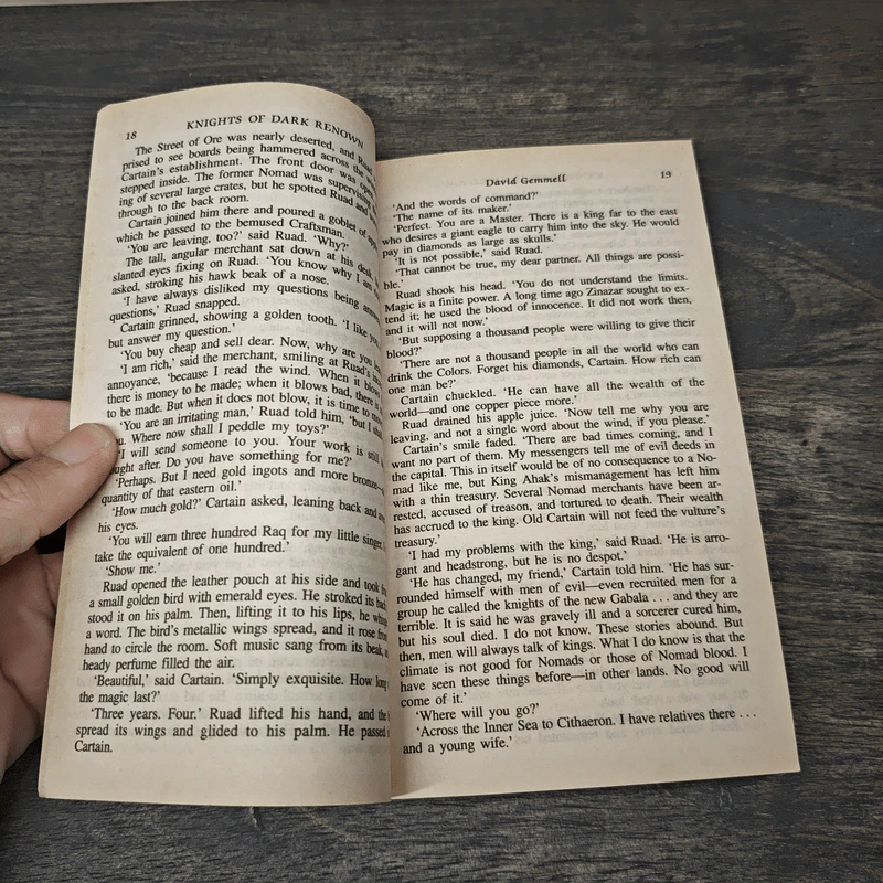 Knights of Dark Renown - David Gemmell รูปที่ 7