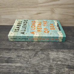A Long Petal of the Sea - Isabel Allende รูปที่ 2