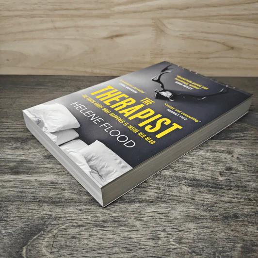 The Therapist - Helene Flood รูปที่ 3