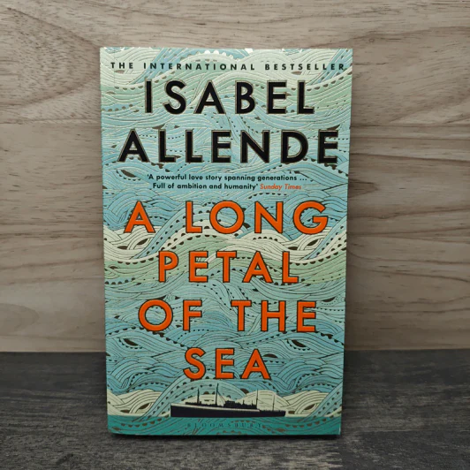 A Long Petal of the Sea - Isabel Allende รูปที่ 1