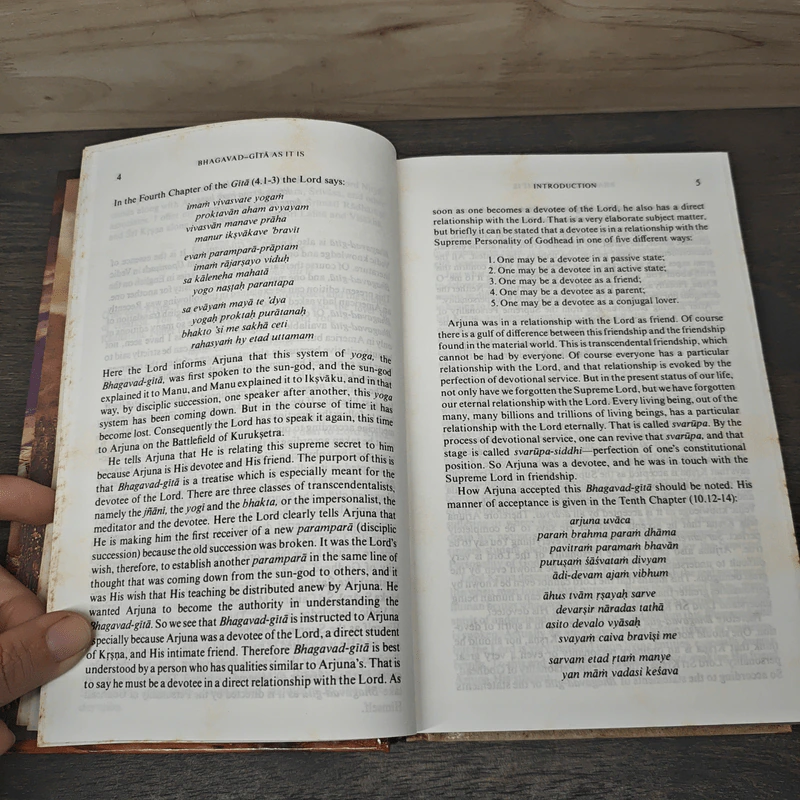 Bhagavad-Gita As It Is - A. C. Bhaktivedanta Swami Prabhupada รูปที่ 8