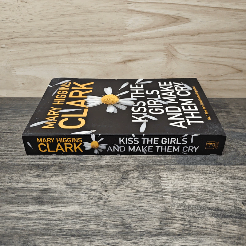 Kiss the Girls and Make Them Cry - Mary Higgins Clark รูปที่ 2