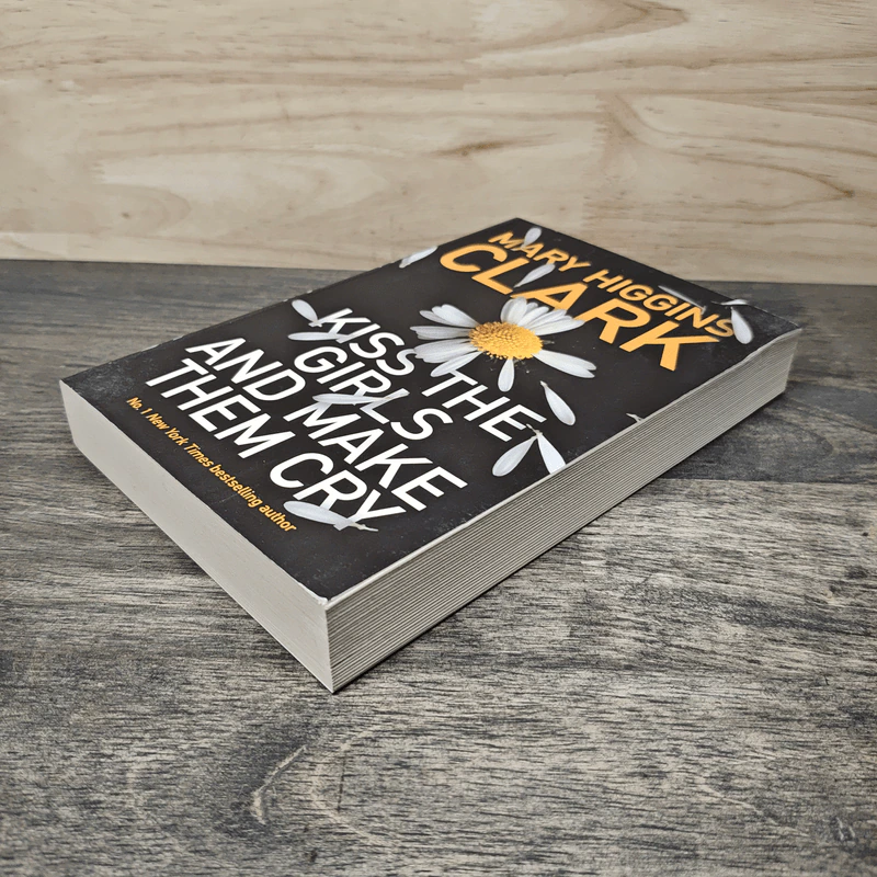 Kiss the Girls and Make Them Cry - Mary Higgins Clark รูปที่ 3