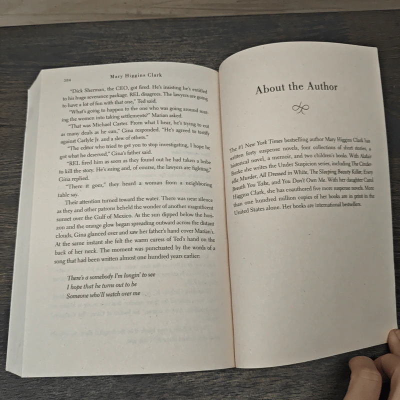 Kiss the Girls and Make Them Cry - Mary Higgins Clark รูปที่ 8