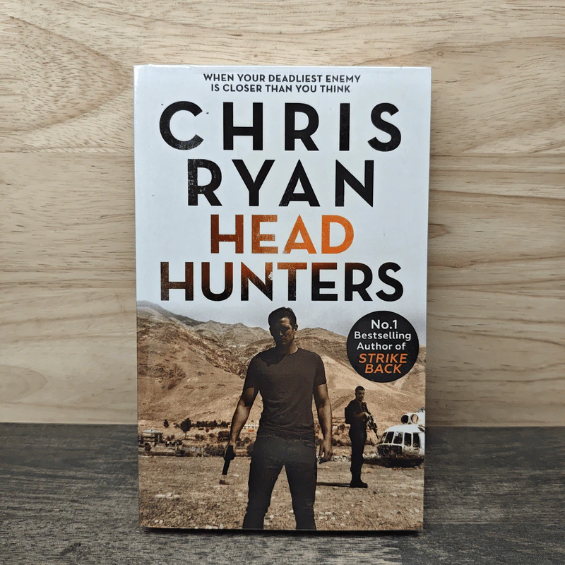 Head Hunters - Chris Ryan รูปที่ 1