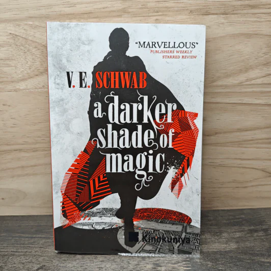 A Darker Shade of Magic - V.E. Schwab รูปที่ 1