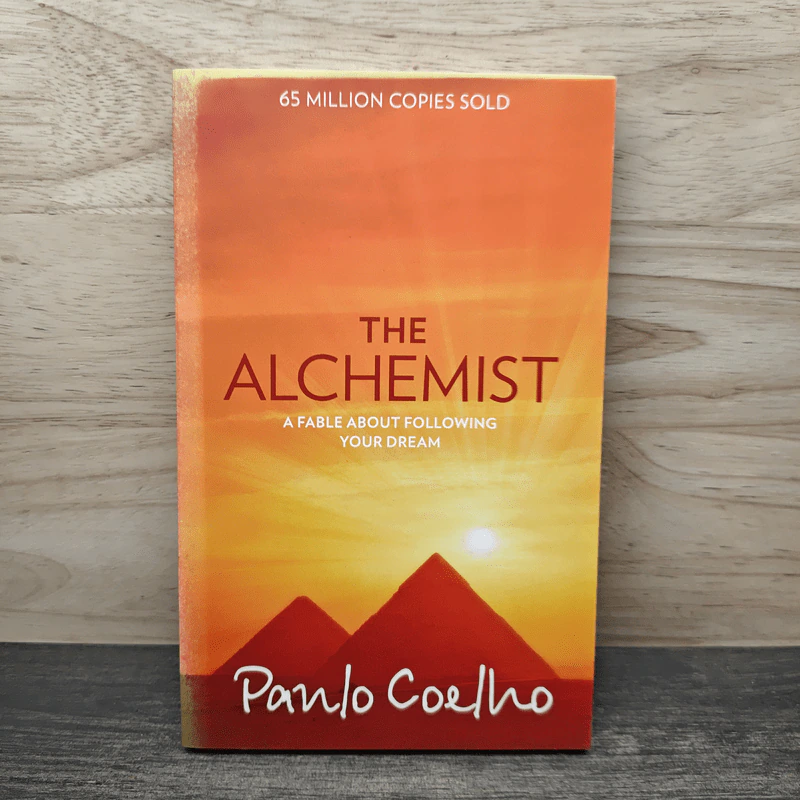 The Alchemist - Paulo Coelho รูปที่ 1