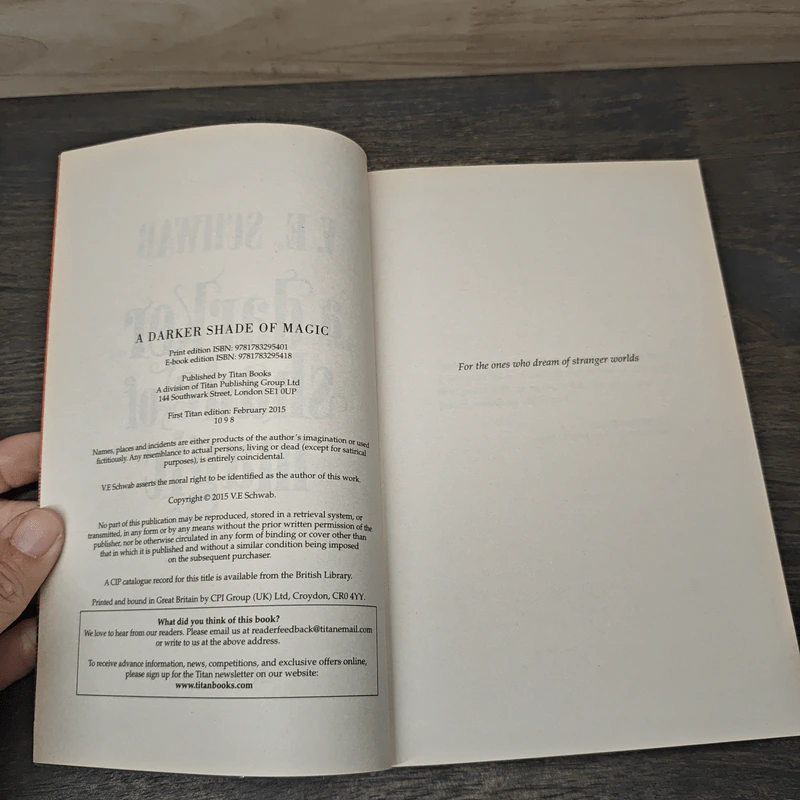 A Darker Shade of Magic - V.E. Schwab รูปที่ 6