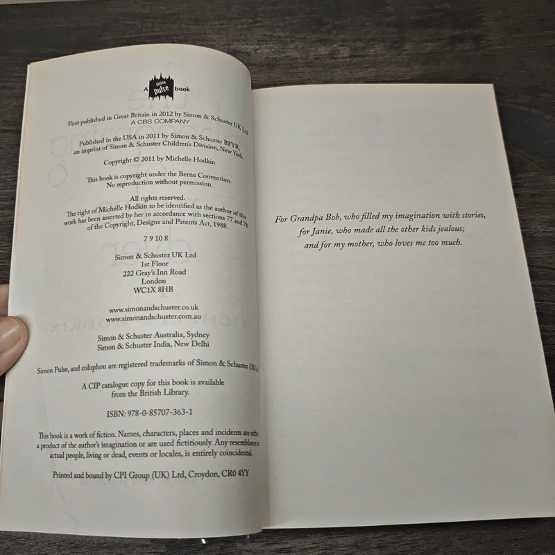 The Unbecoming of Mara Dyer - Michelle Hodkin รูปที่ 6