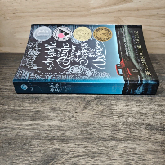 Aristotle and Dante Discover the Secrets of the Universe - Benjamin Alire Sáenz รูปที่ 2