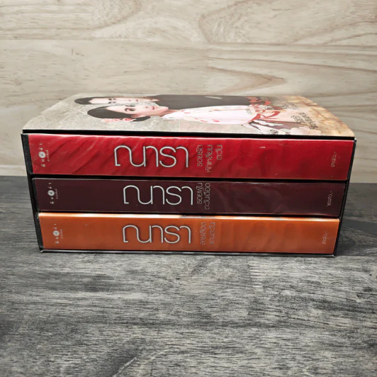 Boxset นวนิยายชุด Rising Sun 3 เล่ม สายเลือดแดนตะวัน, รอยฝันตะวันเดือด, รอยรักหักเหลี่ยมตะวัน - ณารา รูปที่ 1