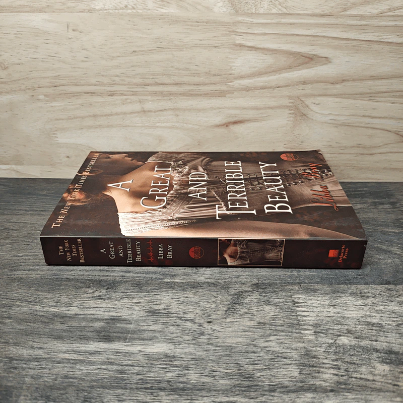 A Great and Terrible Beauty - Libba Bray รูปที่ 2