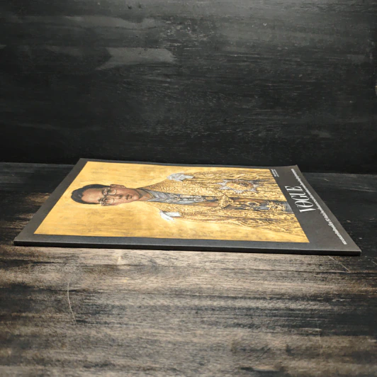 VOGUE พระบรมสาทิสลักษณ์โดย 50 ศิลปินไทย รูปที่ 3