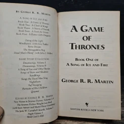 A Game of Thrones - George R.R. Martin รูปที่ 6