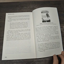 The Age of Dis-Consent - Christopher G. Moore รูปที่ 8