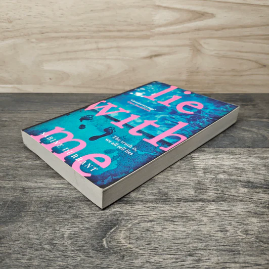 Lie With Me - Sabine Durrant รูปที่ 3