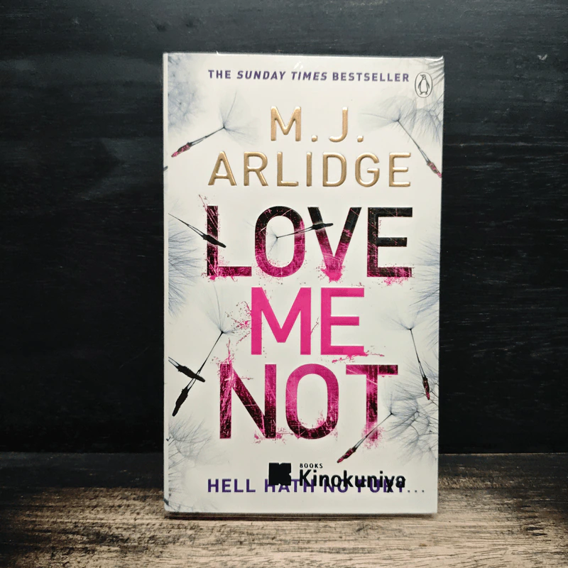 Love Me Not - M. J. Arlidge รูปที่ 1