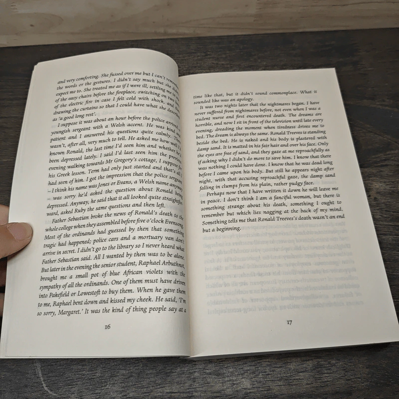 Death in Holy Orders - P.D. James รูปที่ 8
