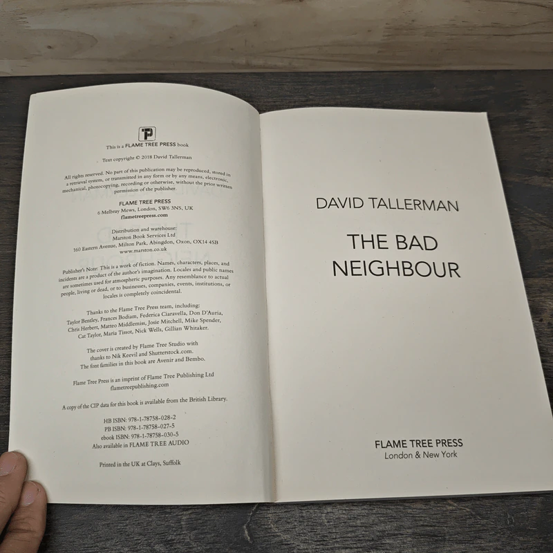 The Bad Neighbour - David Tallerman รูปที่ 6