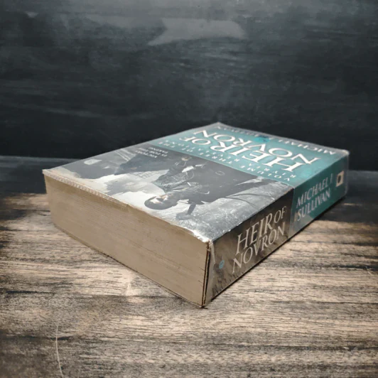 Heir of Novron - Michael J. Sullivan รูปที่ 5