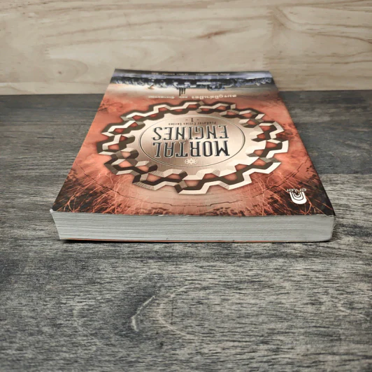 สมรภูมิล่าเมือง เล่ม 1 ตอน จักรกลมรณะ - Philip Reeve รูปที่ 4