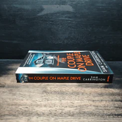 The Couple On Maple Drive - Sam Carrington รูปที่ 3