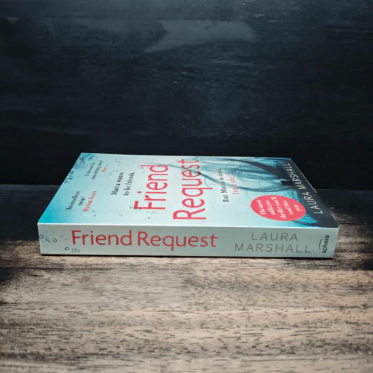 Friend Request - Laura Marshall รูปที่ 3