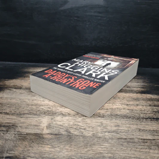 Daddy's Gone A-Hunting - Mary Higgins Clark รูปที่ 4