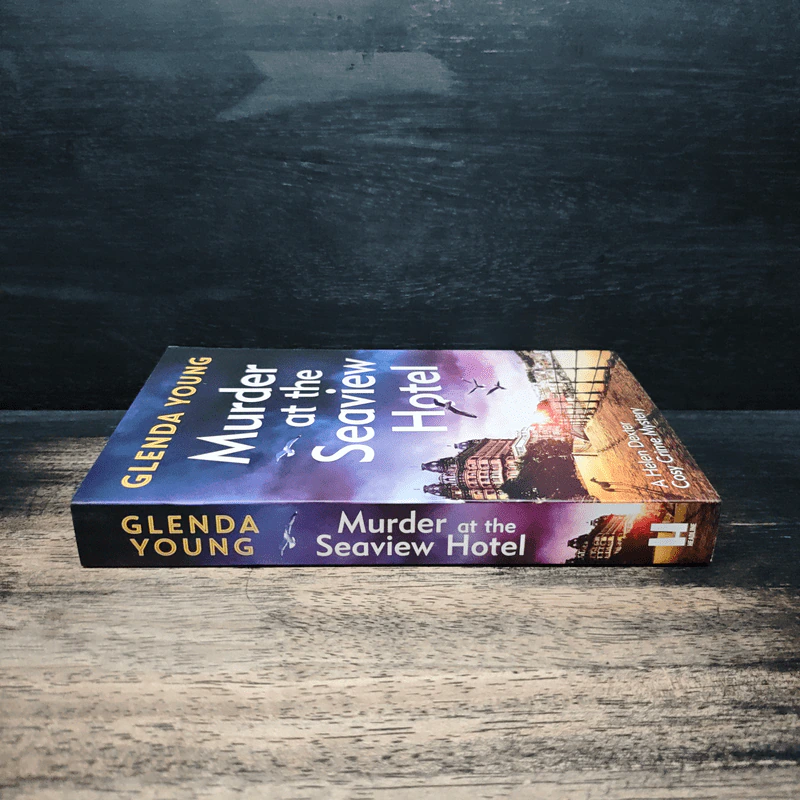 Murder at the Seaview Hotel - Glenda Young รูปที่ 3