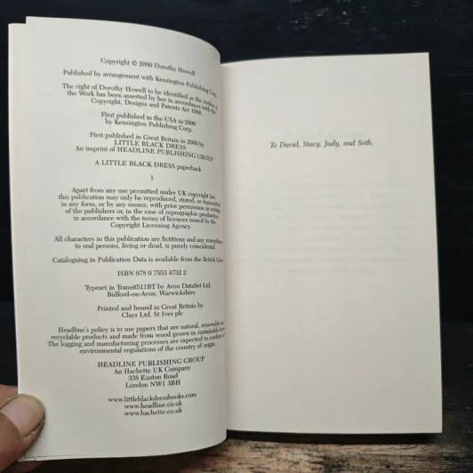 Purses and Poison - Dorothy Howell รูปที่ 6