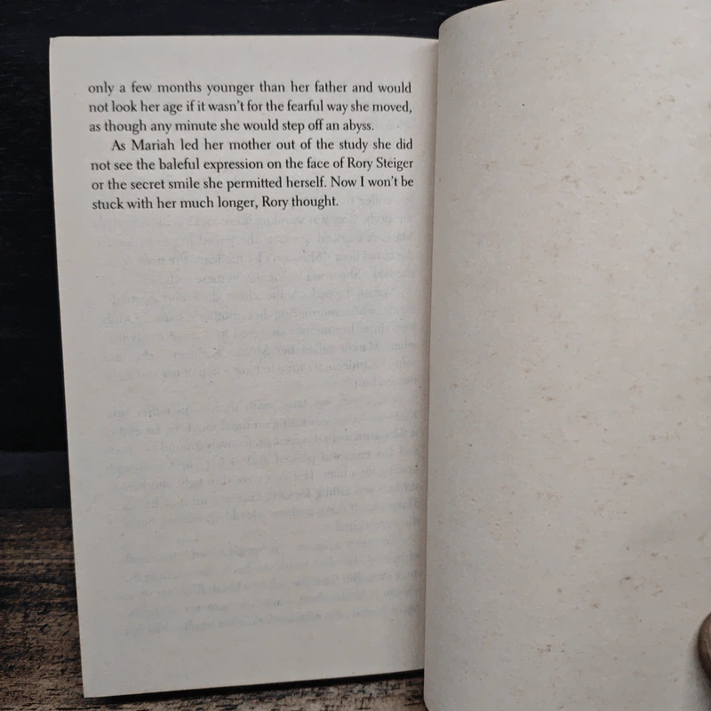 I'll Walk Alone - Mary Higgins Clark รูปที่ 8