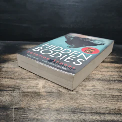 Hidden Bodies - Caroline Kepnes รูปที่ 4