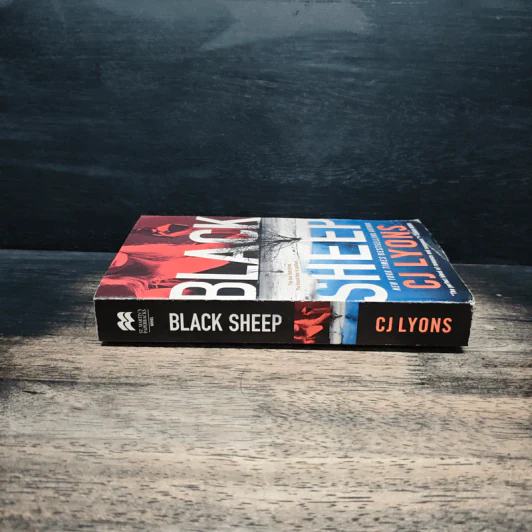 Black Sheep - C.J. Lyons รูปที่ 3
