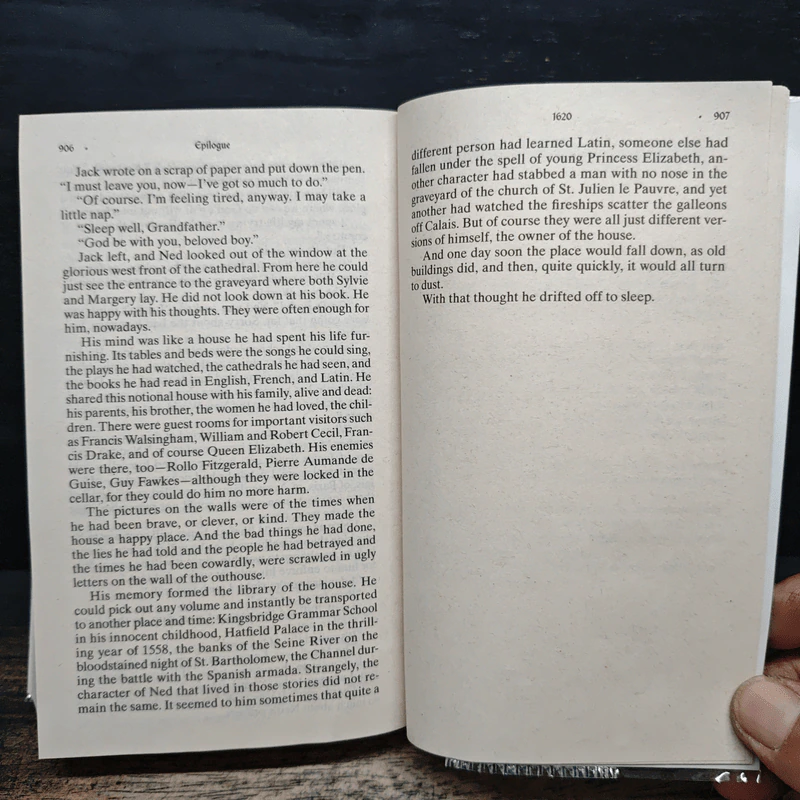 A Column of Fire - Ken Follett รูปที่ 8