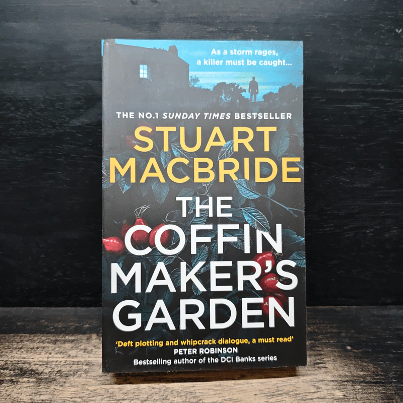 The Coffin Maker’s Garden - Stuart MacBride รูปที่ 1