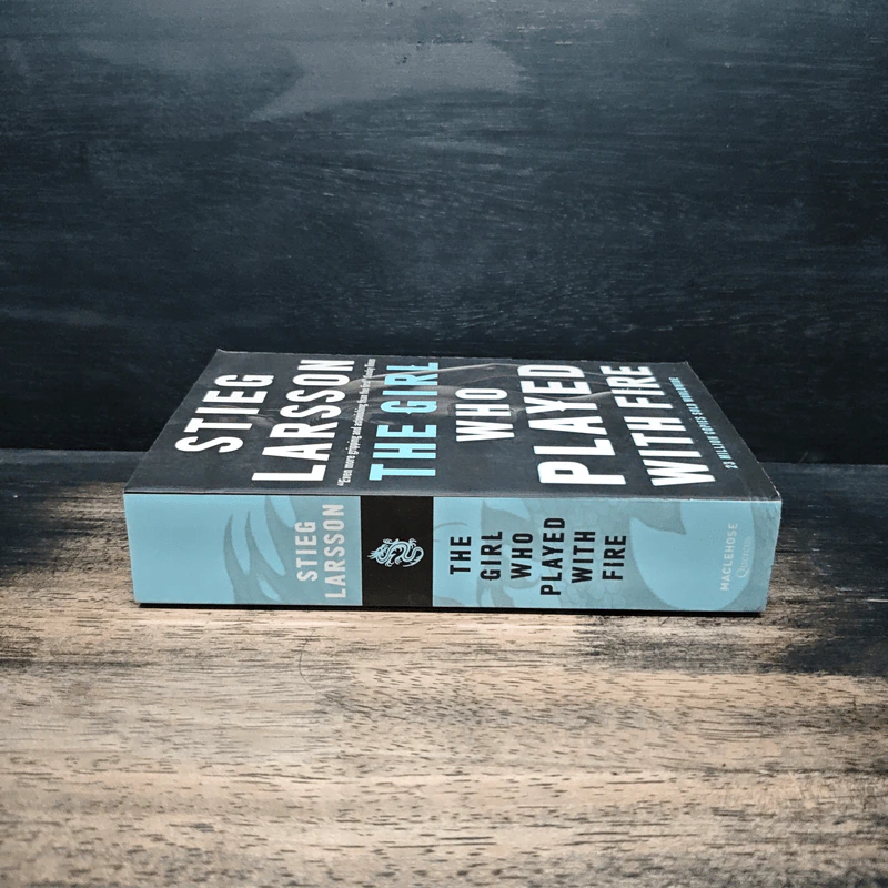 The Girl who Played with Fire - Stieg Larsson รูปที่ 3